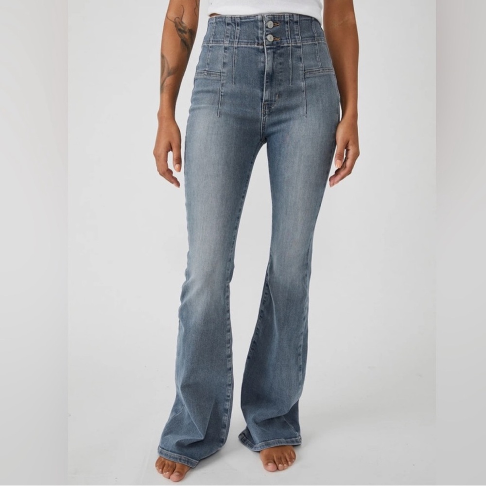 Free People Jayde Flare Wide Leg Bellbottom Jeans🕊️ - Picture 2 of 9